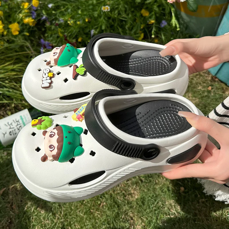 Pantoufles imperméables à la mode pour enfants, sandales d'extérieur, chaussures de jardin à semelle souple, sabots d'intérieur, été