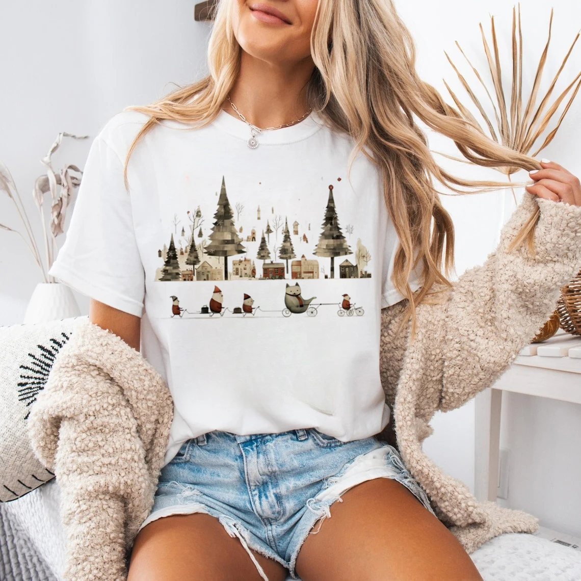 Charming Winter Friends Train Printed Women's Basic Cute T-Shirt Trendy Graphic Tee Casual Top Holiday Season Gift T-Shirt