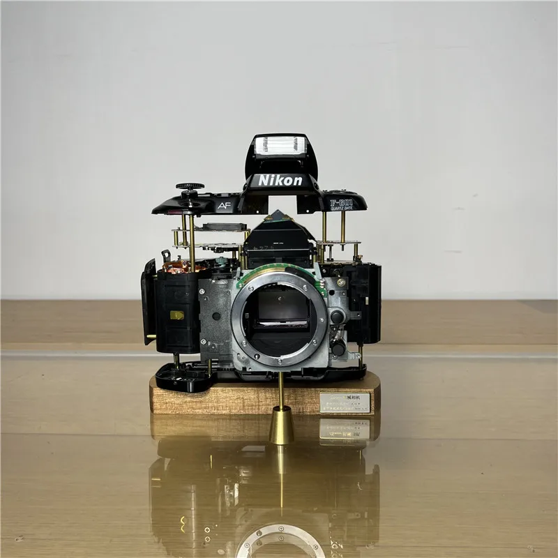 

Truth machine dismantling, three-dimensional camera ornament, living room study prop space explosion handmade jewelry gift