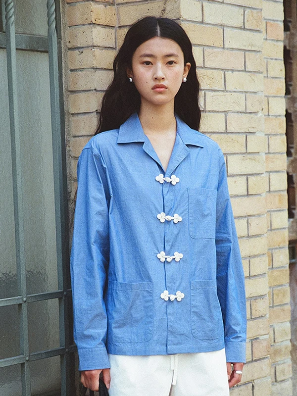 

Китайская женская рубашка из чистого хлопка, однотонная, для ранней осени, повседневный дизайн, с пуговицами-облаками, воротник-стойка, дышащая, длинный рукав, хлопковая рубашка