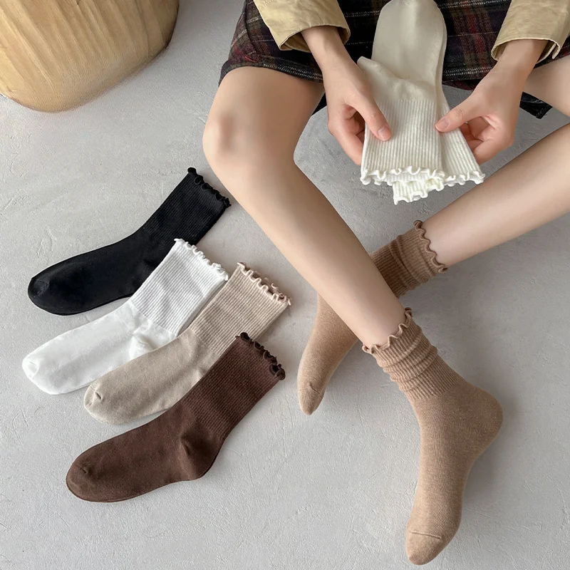 Kave Black/white Women's Medium Tube Socks Spring and Autumn Fungus Edge Socks Japanese Versatile Solid Color Stacking Socks