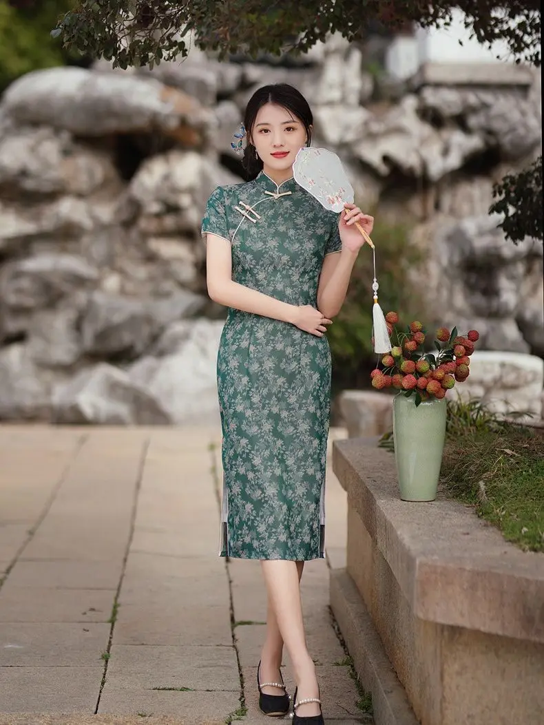 Traditionele Chinese Vrouwen Meisjes Knielange Qipao Fashion Vintage Retro Mandarijn Kraag Korte Mouwen Satijn Cheongsam Jurk