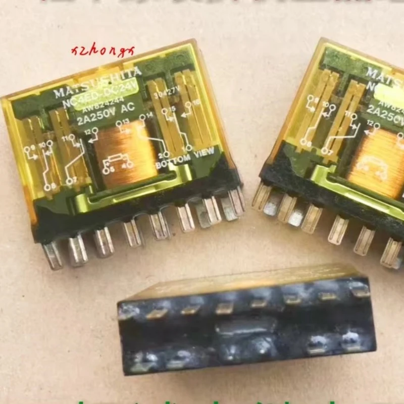 

Точечное реле nc4ed-dc24v aw824244 24В