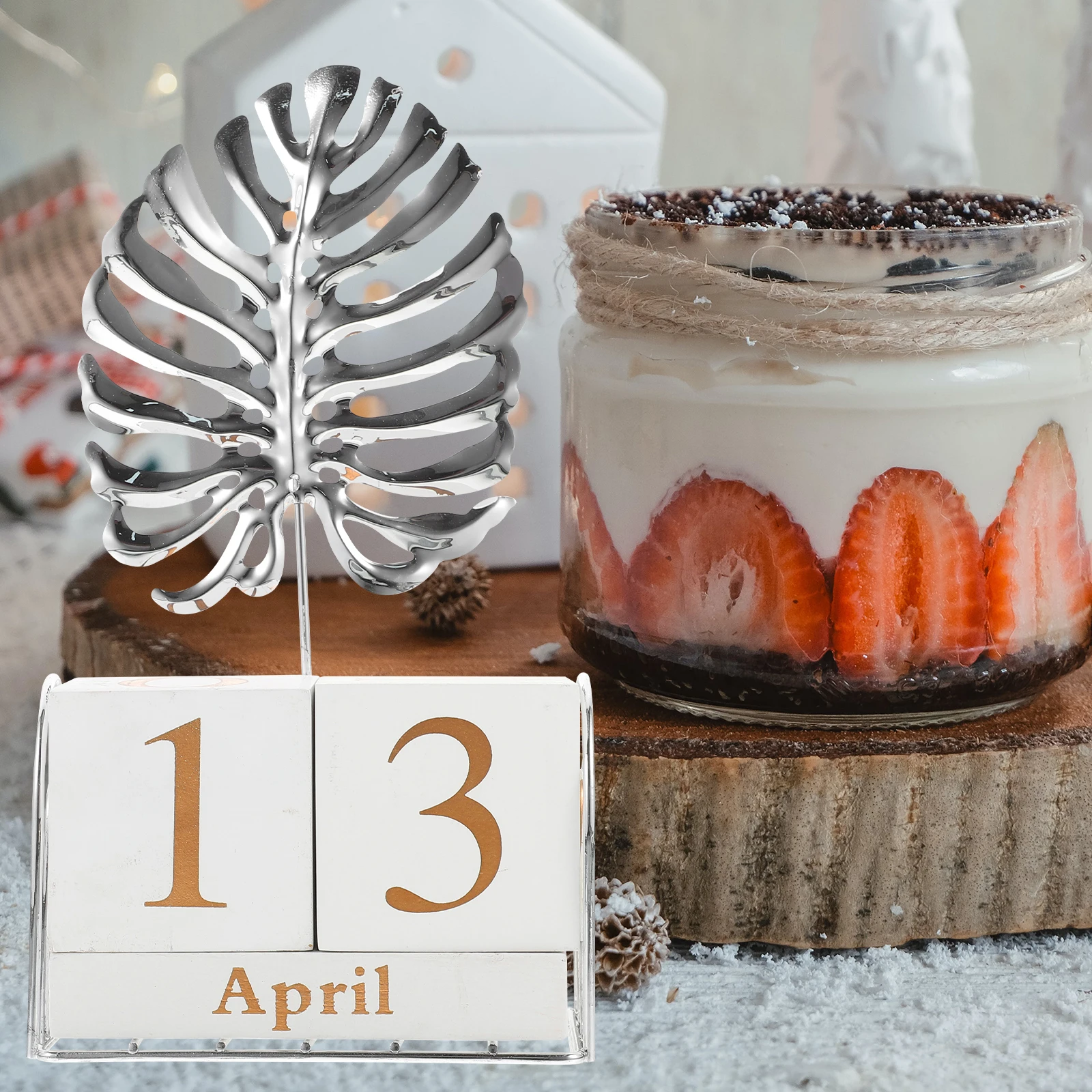 

Vintage Decor Totortoise Back Leaf Calendar Ornament Daily Wood Block for Desk Fashion Wooden Cube Silver Office