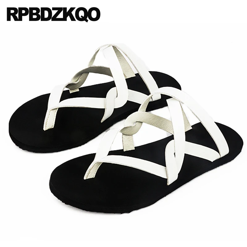 Men Gladiator Sandals Summer Runway White Shoes Flip Flop Leather Designer Strap 2021 Slides Slippers Soft Roman Black Japanese