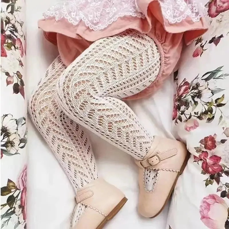 Yaz Bebek Kız Tayt Çocuklar Için Örgü Çorap Oymak Fishnet Giyim Yürümeye Başlayan İspanya Tarzı Ince Alt Külotlu