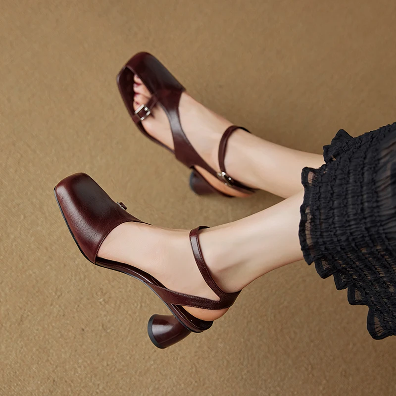 

Fashion-Forward Genuine-Leather High Heels Sandal