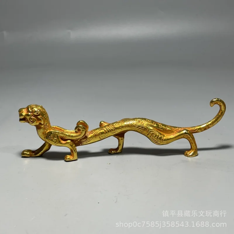 

Antique Bronze Ware Spring and Autumn and Warring States Modeling like a Tiger and Wings Pen Holder Antique Writing Brush Mounta