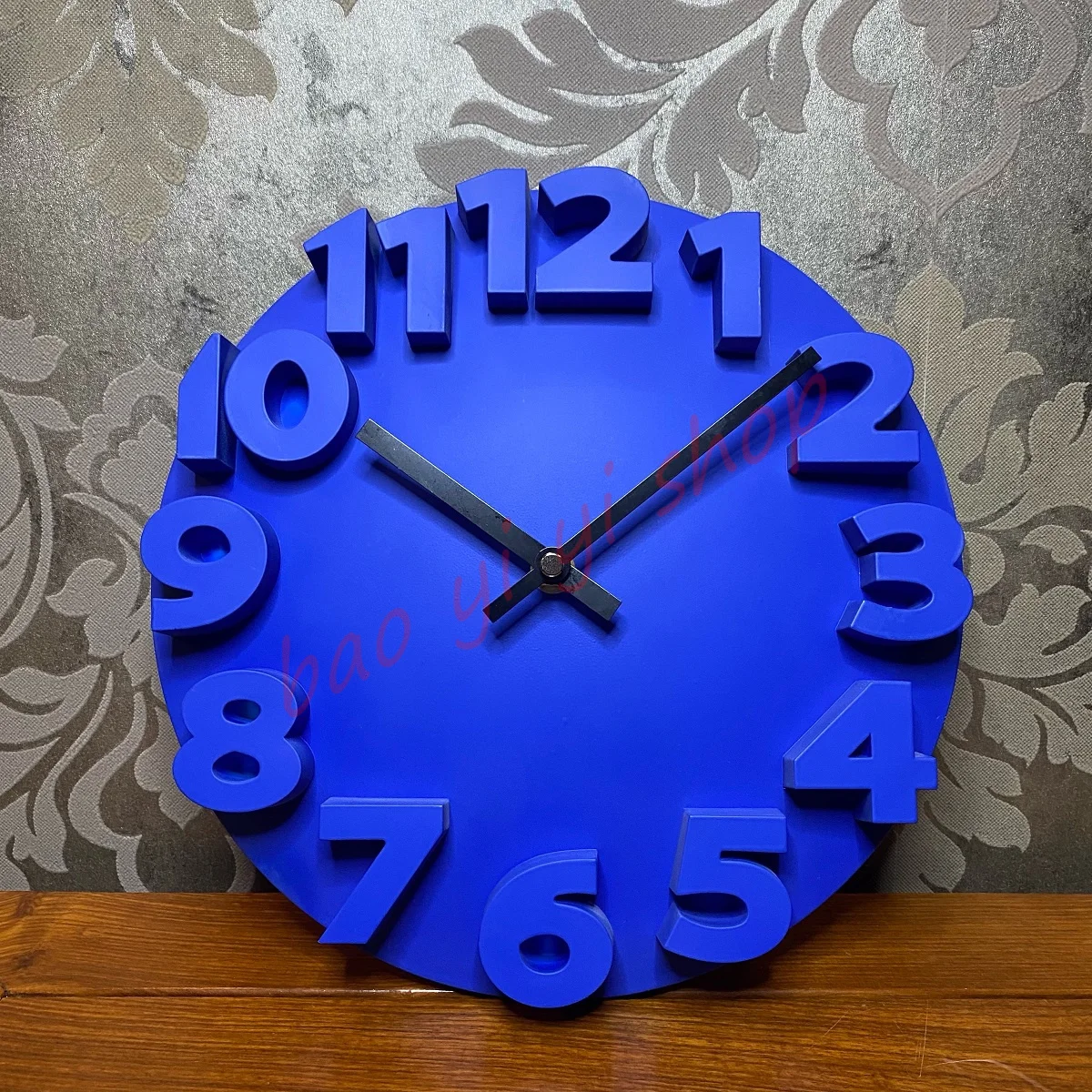 

Klein Blue wall clock, Minimalist silent clock, Exquisite home arts and crafts decorations