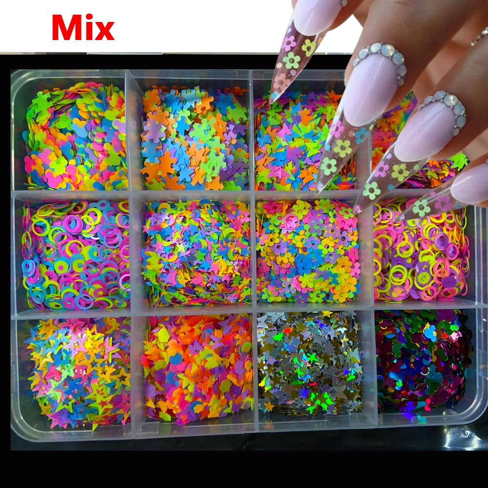 12 ชิ้นหัวใจ/ใบเมเปิ้ล/ผีเสื้อเล็บ Glitter เลื่อมจํานวนรูปโฮโลแกรมเงา Flakes วันวาเลนไทน์เล็บ Paillette