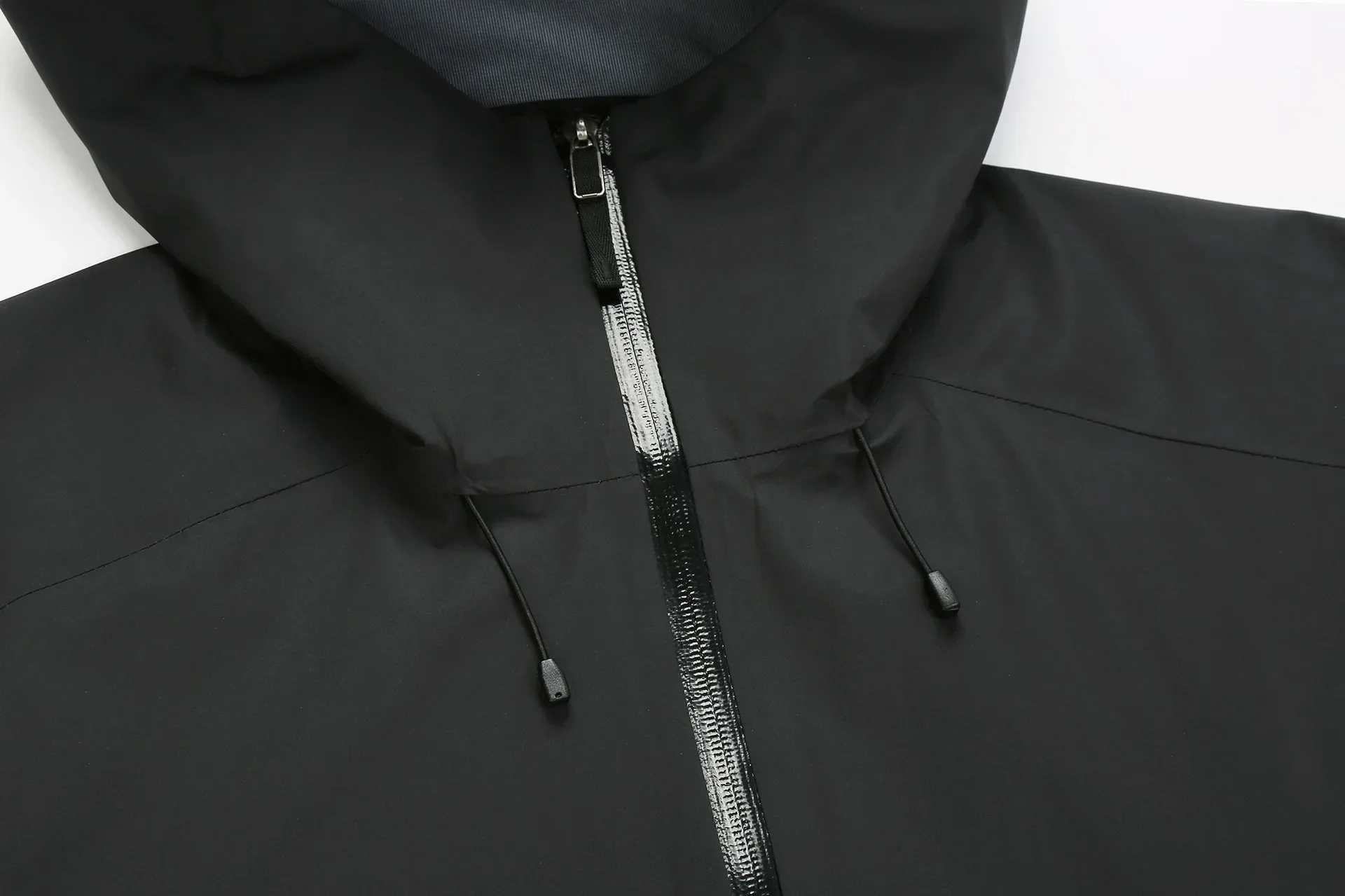 ARC Bird Home with The Same Fashion Sports Skiing Mountaineering Waterproof Windproof Hooded Couple Outdoor Hardshell Jacket