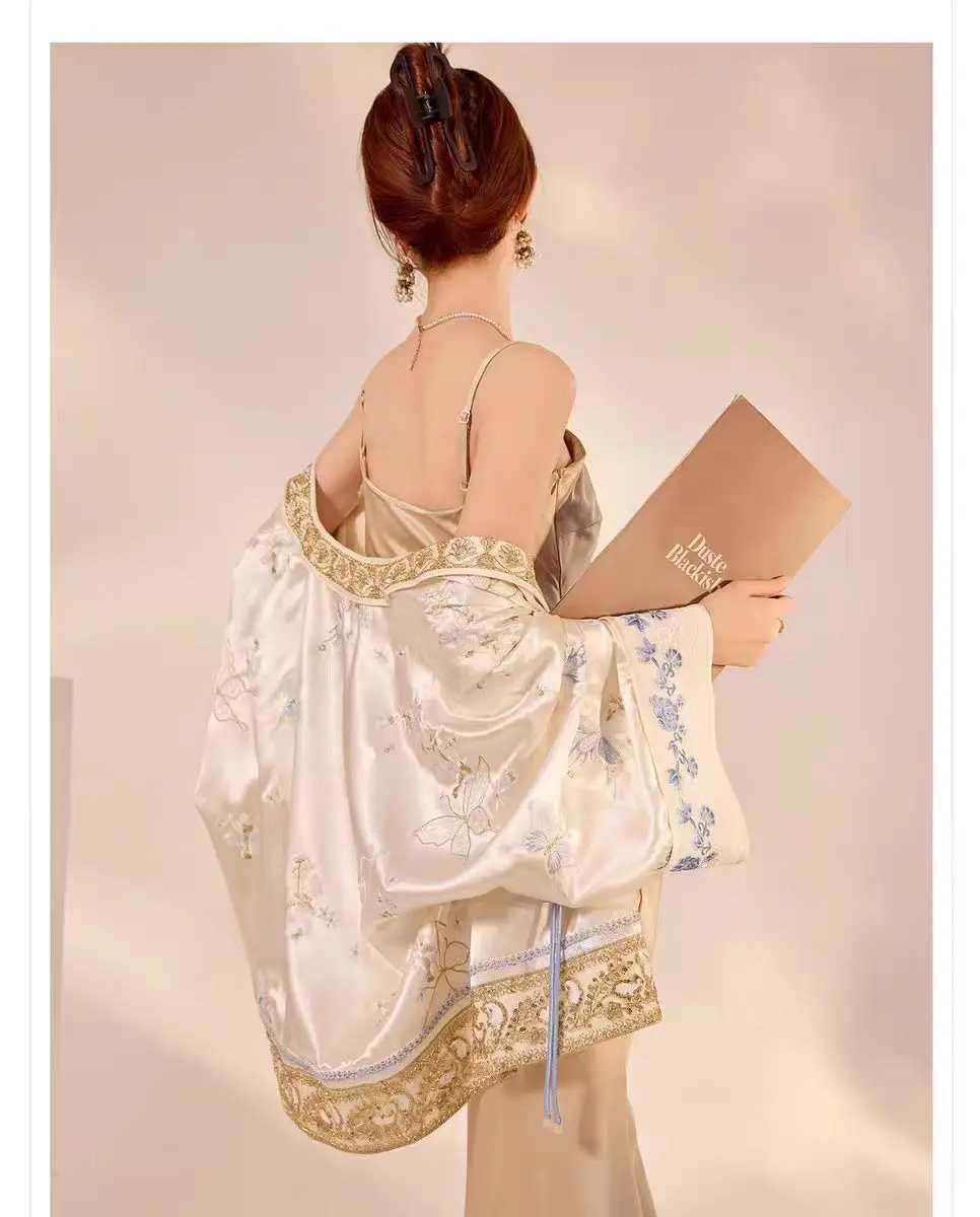 Primavera nuevo estilo chino con cuello en V borla hecha a mano un solo botón + mariposa exquisita chaqueta suelta bordada señora S-L