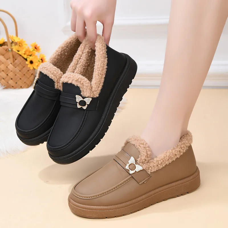 Nieuwe katoenen schoenen vrouwen winter met fleeces slip-on kan zachte zolen antislip platform laarzen zapatos de mujer sneakers vrouwen dragen