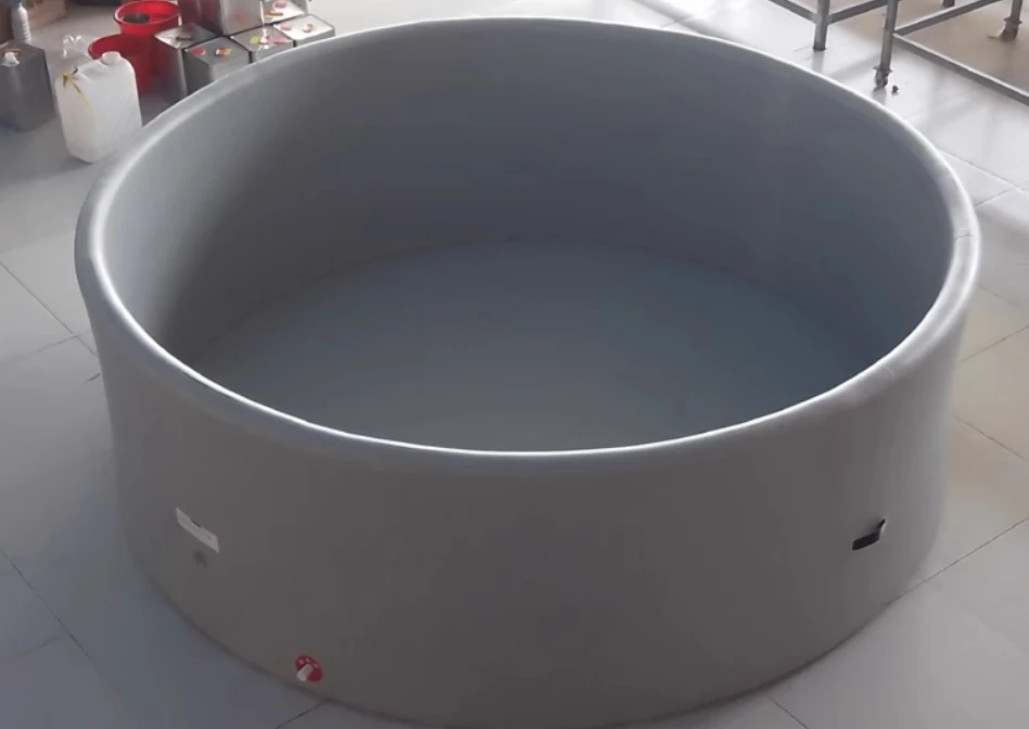 Comoda piscina gonfiabile per animali domestici, piscina per pesci, piscina per cani agrícolastica