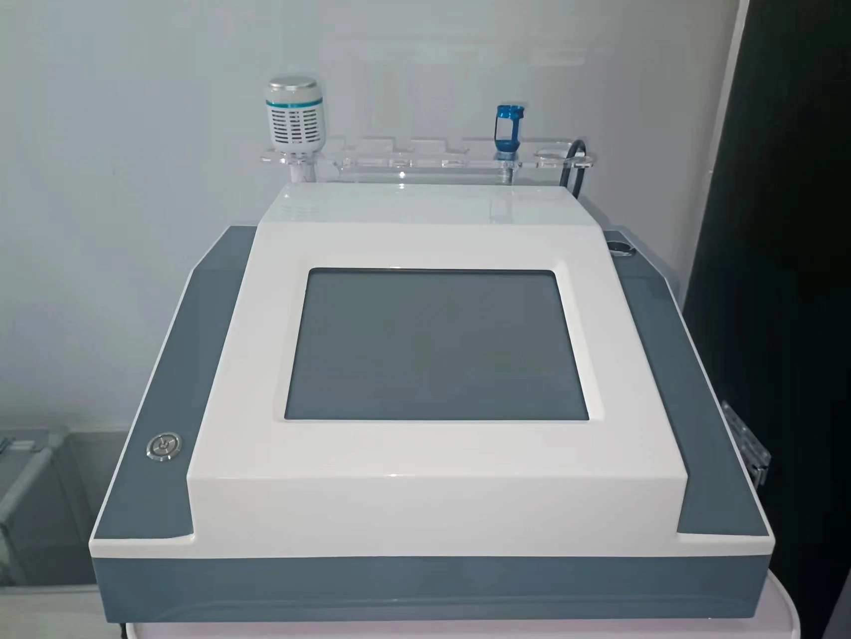 เลเซอร์ไดโอด980nm สำหรับฆ่าเชื้อเล็บและกำจัดหลอดเลือดปลอดภัยและปราศจากรอยแผลเป็นฆ่าเชื้อแมงมุมได้30วัตต์