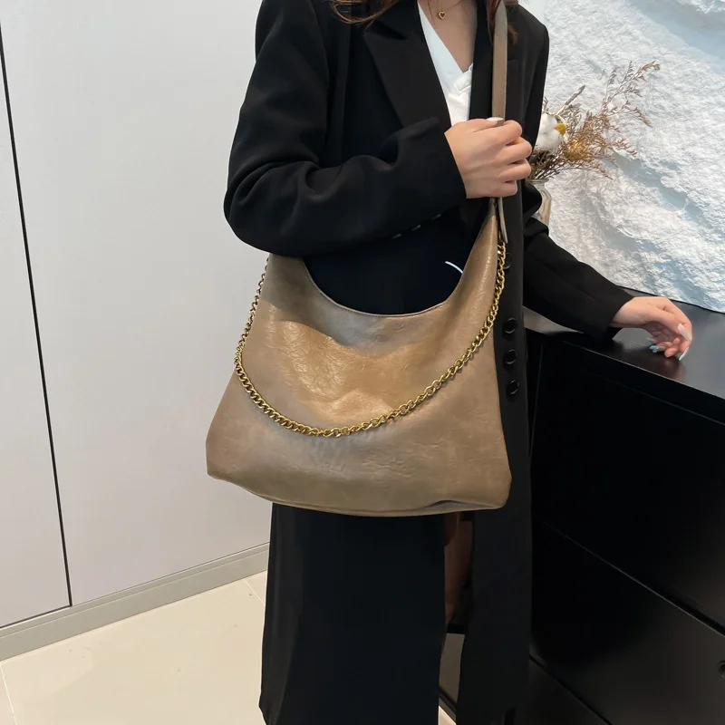 

Fashionable Women's Tote Bag Made Of Leather With Trendy Commuter Design And Paris Elegant Vintage Style​