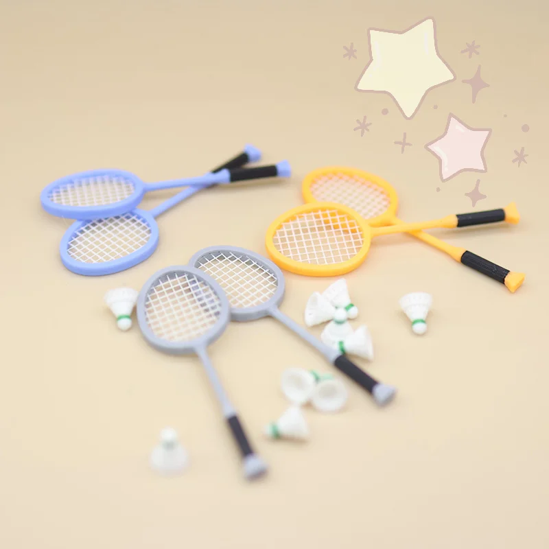 1Pair 1:12 Dollhouse Simulation Mini Badminton Racket Set For Sports Scene Decoration Dolls House Pretend Play Toys