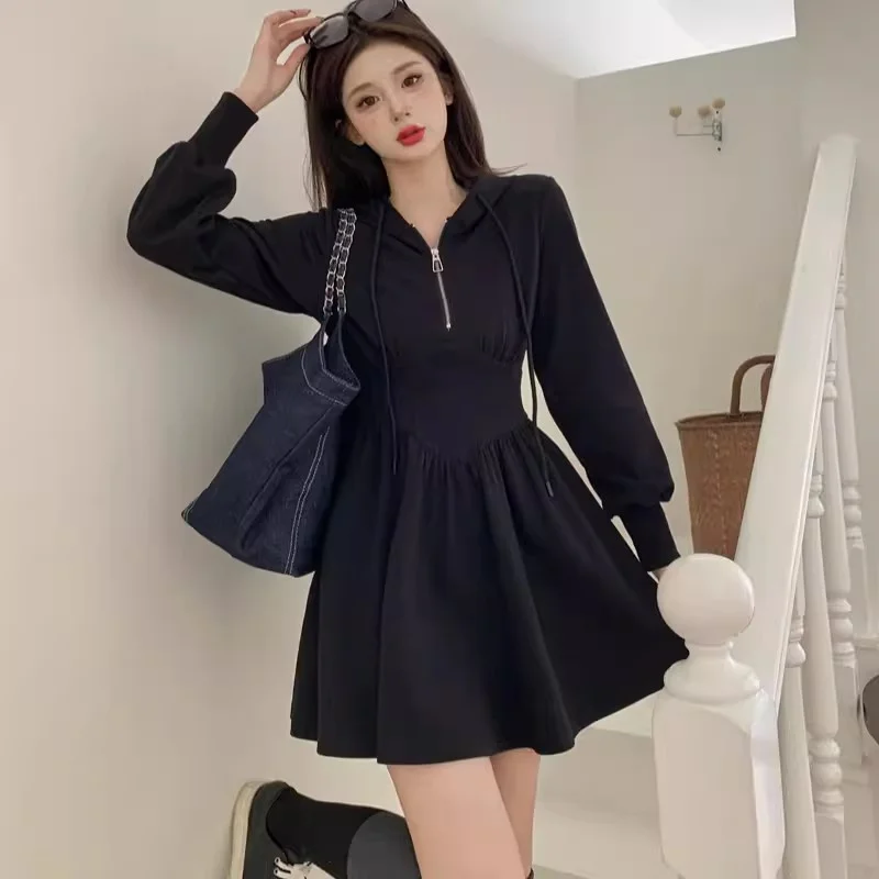 

Black Hooded Hoodie Dress for Women in Spring and Autumn 2024 New High-end Style Slim Temperament A-line Short Skirt Solid Color