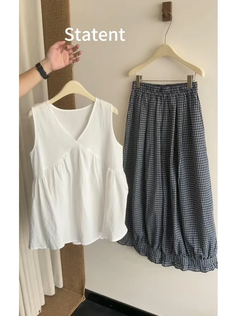 Cotton Linen White V-neck Sleeveless Vest Shirt Women Summer New High-grade Sensation Outerwear Elegance Small Shirt Top