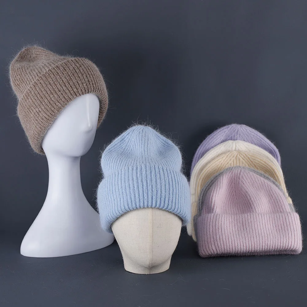 Zimowa ciepła czapka z angorą dla kobiet Dziewczyny Królicze futro Puszyste czapki z dzianiny Nauszniki Miękkie ciepłe SKI Snow Outdoor Skullies
