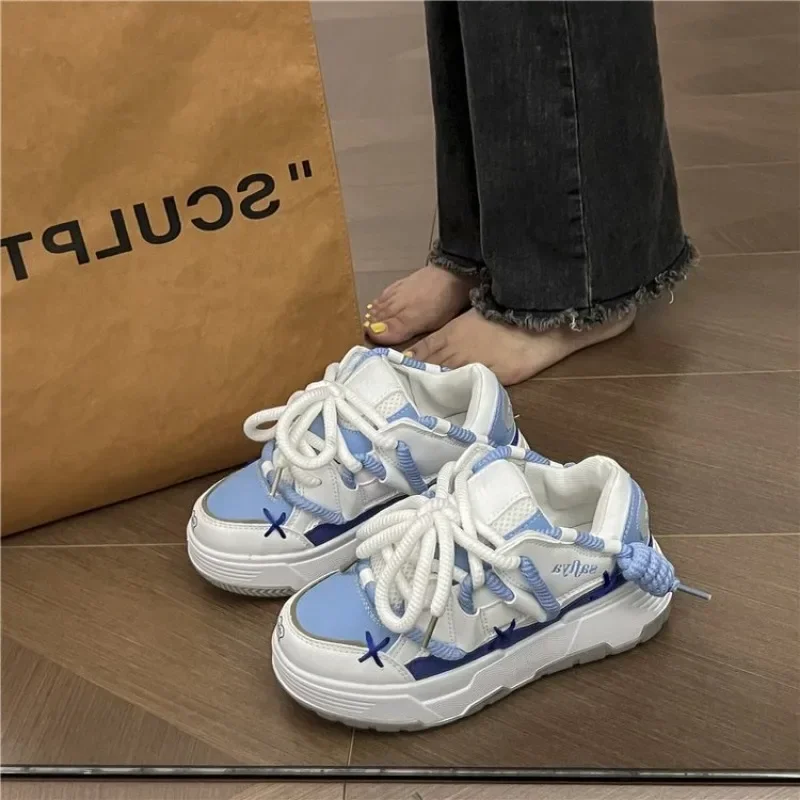 Zapatillas De deporte gruesas con plataforma para Mujer, zapatos deportivos cómodos a moda, diseño De pan, verano, 2024