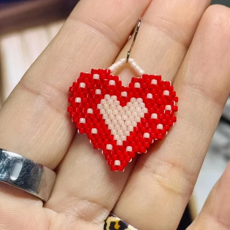 ZGMXR Rice bead earrings Gradient color Fashion female Alloy Simple Original Pattern Heart shape Beaded earrings