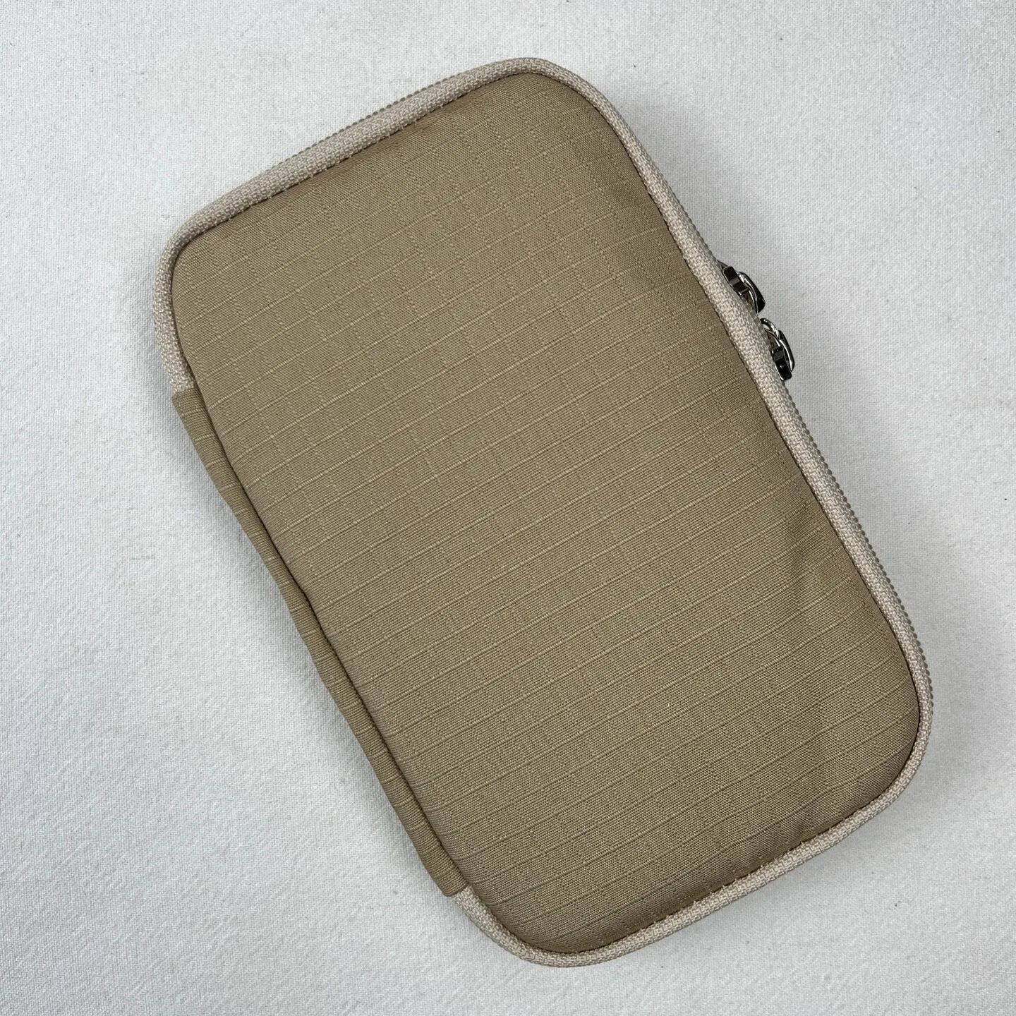 astuccio-per-penne-fatto-a-mano-color-kaki-custodia-originale-per-penne-stilografiche-porta-penne-multiuso-astuccio-portatile-con-cerniera