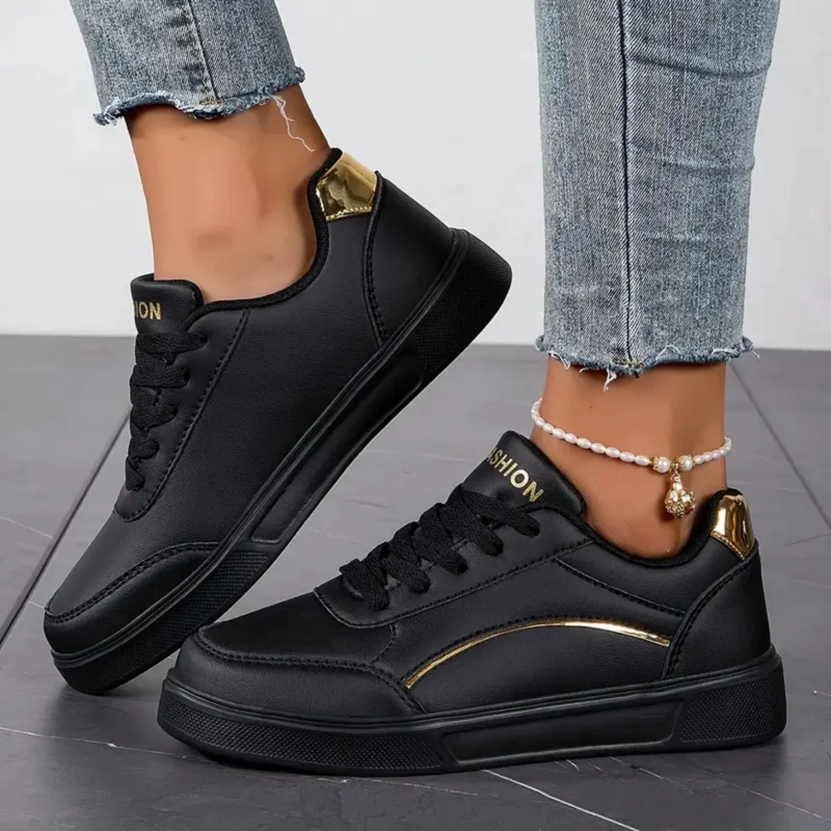 

Women Board Casual Shoes Lace Up Flat Walking Sneakers White Shoes Female White PU Leather Thick Sole Outdoor Luxury Fashion