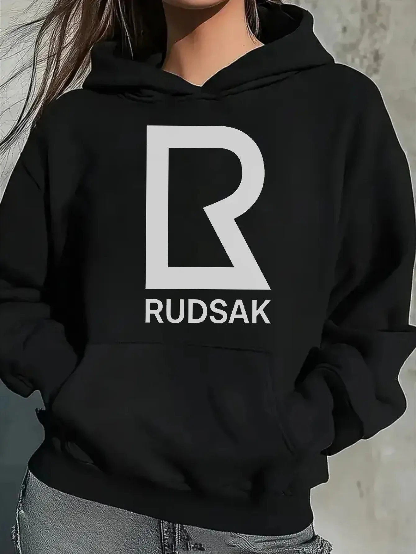 

Толстовка с рисунком RUDSAK — регулируемый капюшон на шнурке из 100% полиэстера, повседневный пуловер унисекс с жирными черными надписями