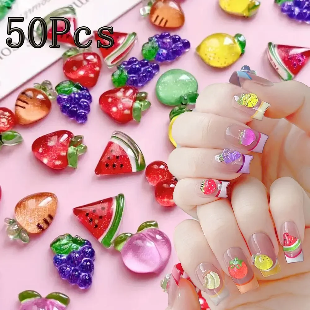50個入り 3Dイチゴ キュートネイルチャーム 漫画風フルーツ フラットバック樹脂ラインストーン ジェム レッドイチゴデザイン ネイルデコレーション ジュエリー