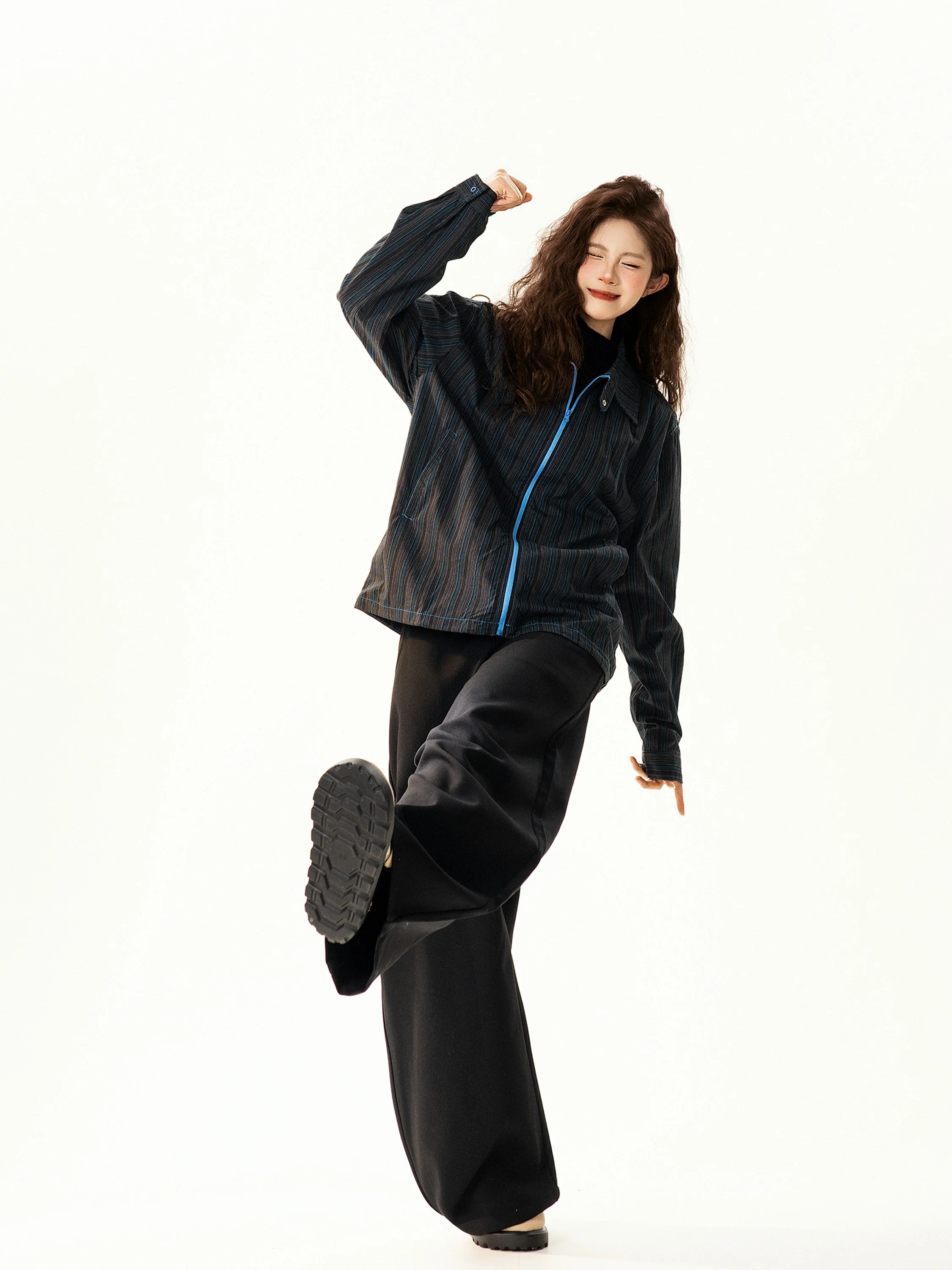 

Рубашка с длинными рукавами и молнией в американском ретро-стиле, женская свободная универсальная рубашка с вертикальными полосками, весенний тренд, повседневная рубашка в уличном стиле