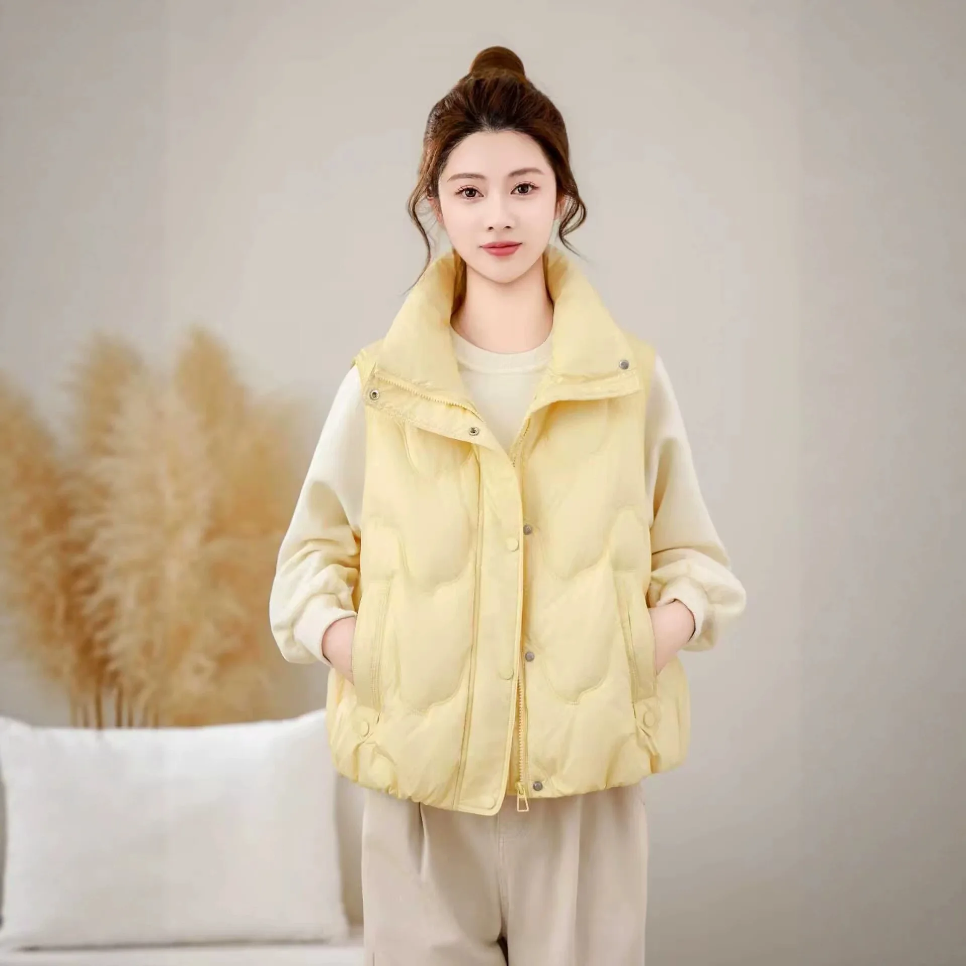 Women's Short Padded Vest White Duck down Knitted Warm Fleece Stand Collar Slimming Versatile Autumn Winter Fashion Jacket
