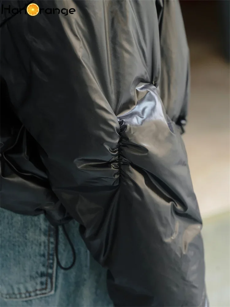 HanOrange 2024 Winter Fashion O-Neck Plush Cotton-Padded Jacket Women Loose Comfortable Warm Short Parkas Female Black/Apricot