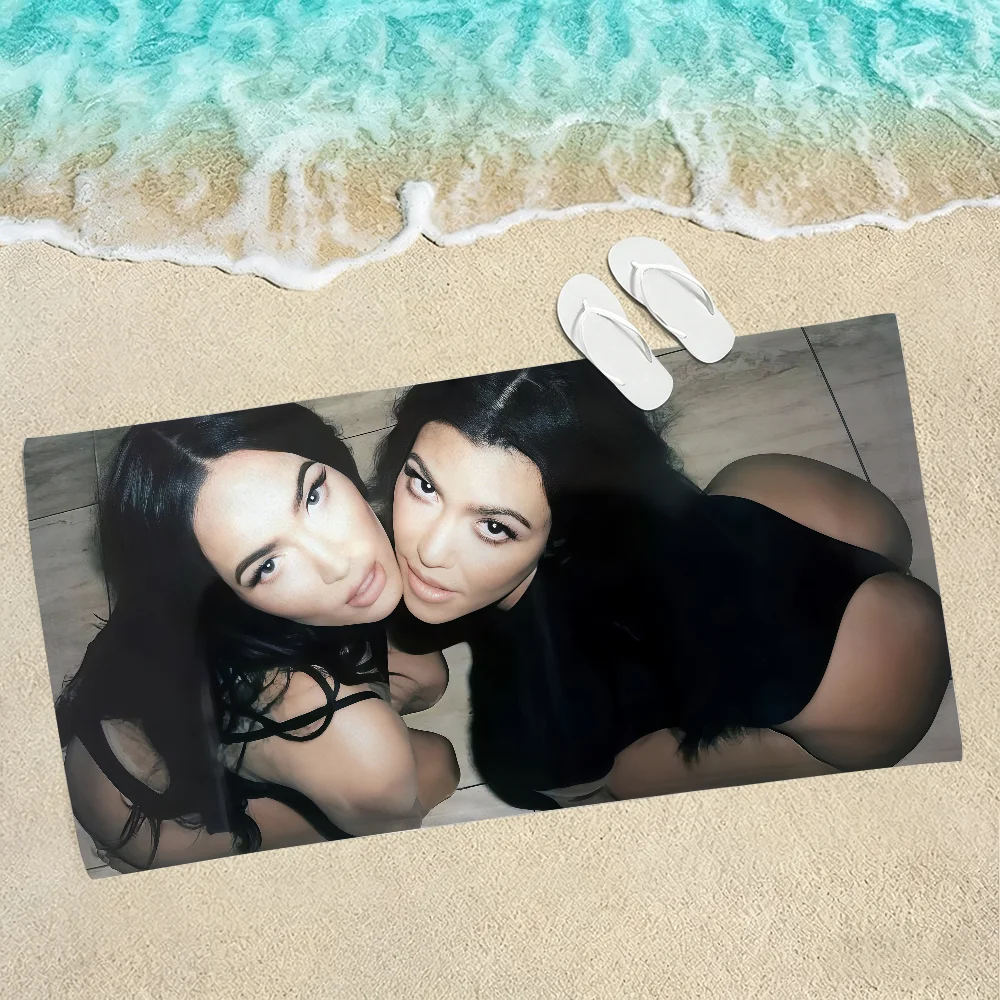 Actor Megan Fox Towel Soft Lightweight Anti-Sand Large Beach Towel Quick-Drying Bath Sports Family
