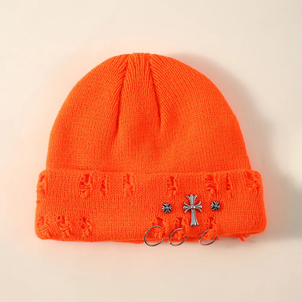 Neue Unisex Strickmütze mit Teufelshörnern Halloween Distressed Skull Cap Hip Hop Winter Warme Garnmütze für Männer Frauen – Detail 15