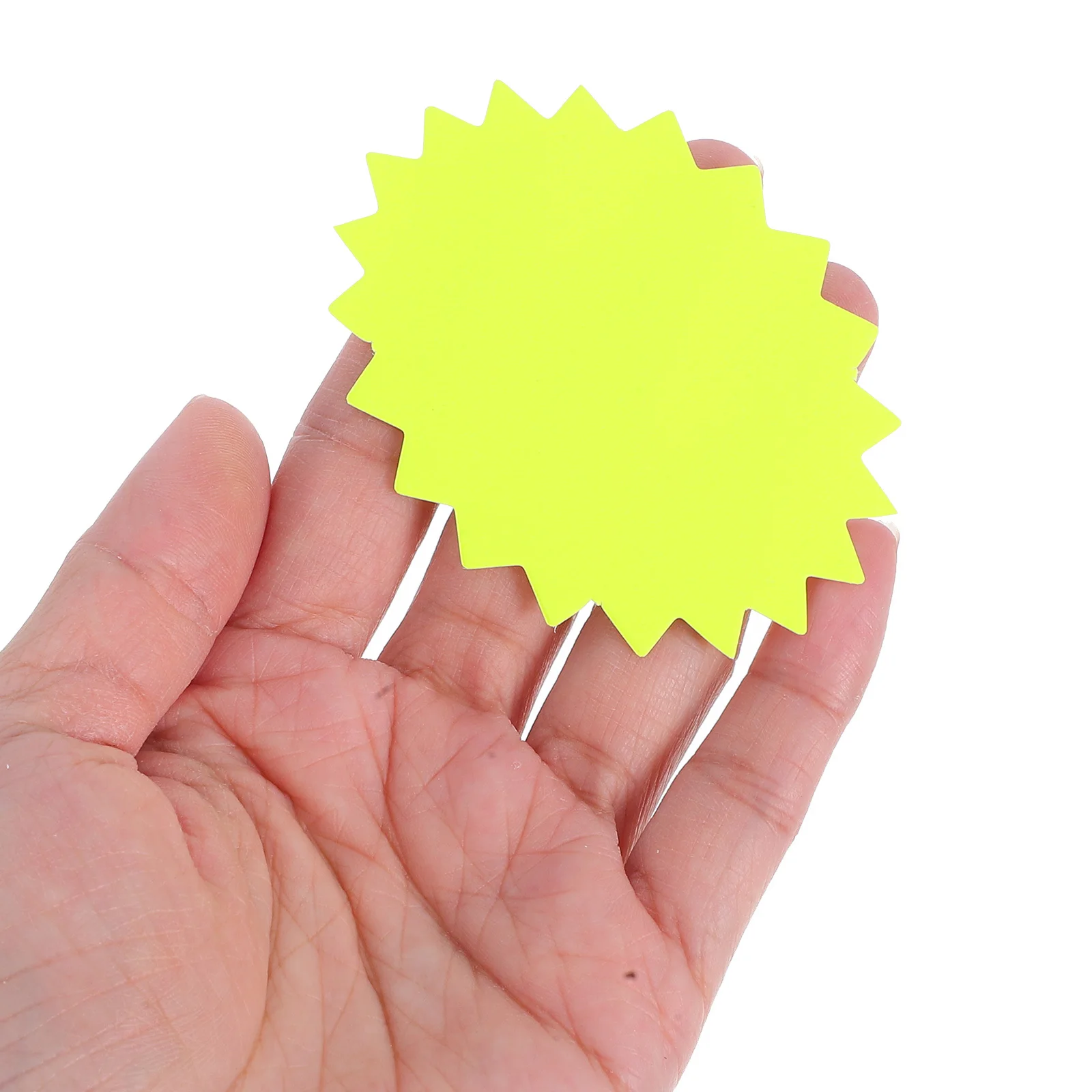 

100Pcs Supermarket Price Tags Blank Paper Price Labels Retail Sale Signs Clothing Store Pricing Display Tags for Garage Sales