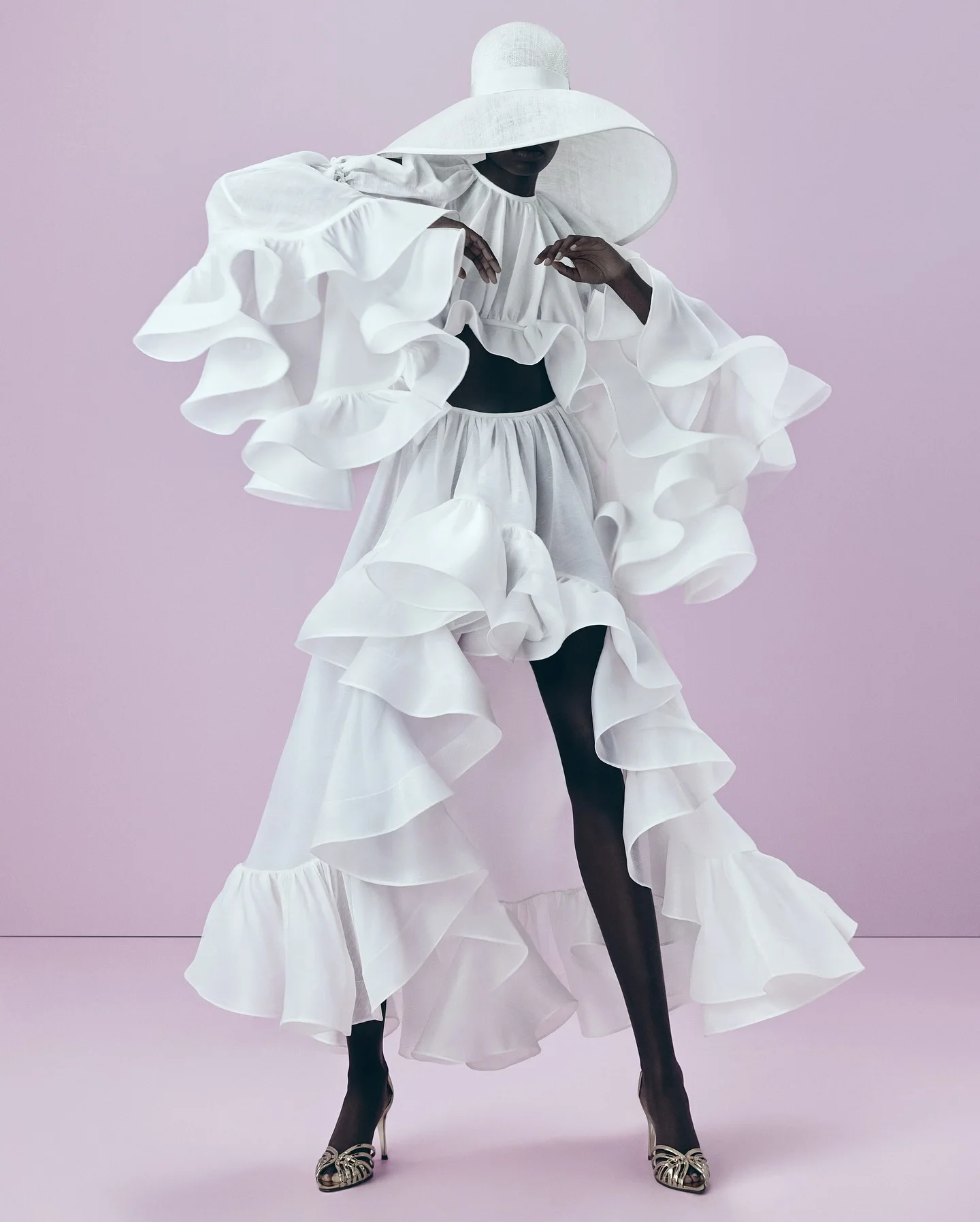 2025 Trend Women's Dramatic Layered Tulle Dress with Ruffles Asymmetrical V-Neck Evening Gown Party Costume Flowy Sheer Chiffon