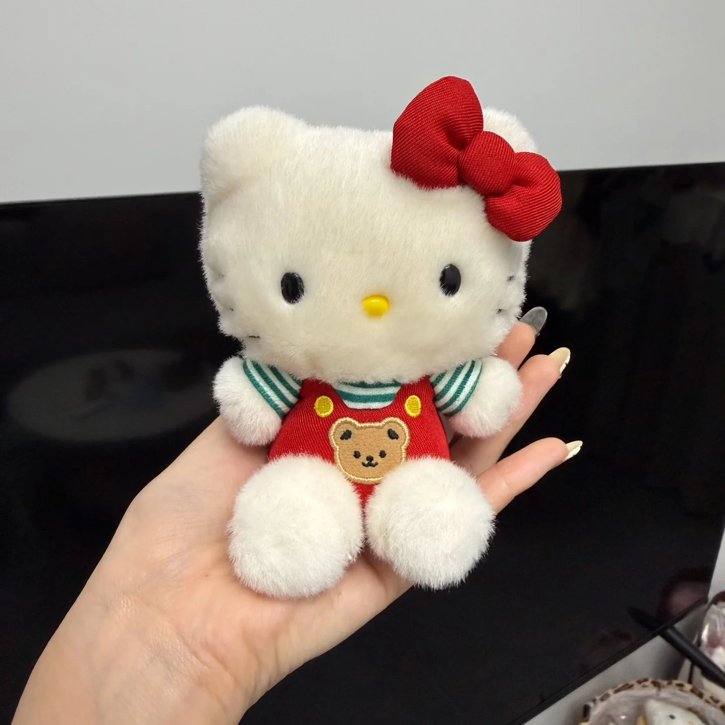 Sanrio Hello Kitty Retro Overalls Dress Up Plush Keychain Backpack Decoration Car Key Pendant Collectible Ornament Birthday Gift
