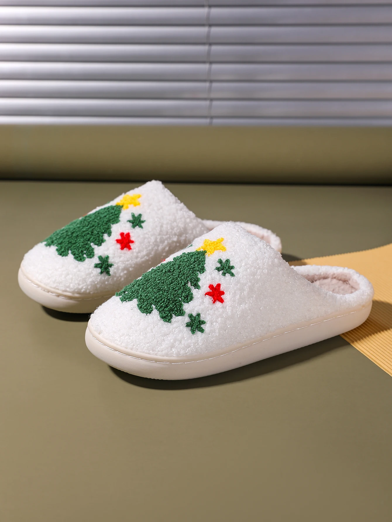 Men's Home Slippers New Christmas Tree Deer Cartoon Warm Winter Cotton Slippers for Men and Women Couple Home Indoor Cotton Slip - Image 3