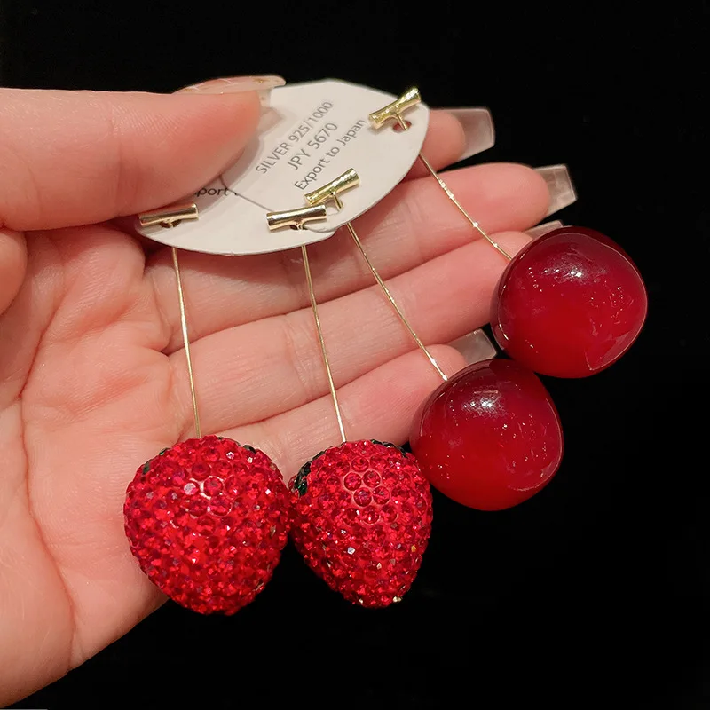 Cute Rhinestone Strawberry Cherry Earrings for Women Sweet Lovely Girl Drop Earrings Delicious Resin Fruit Charm Luxury Jewelry
