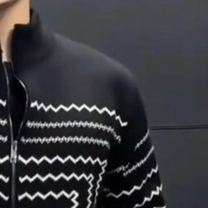 Men's Spring Autumn Cardigan Sweater Knit Button Niche Design Simple Premium Comfortable Casual Soft Brand Fashion Harajuku New