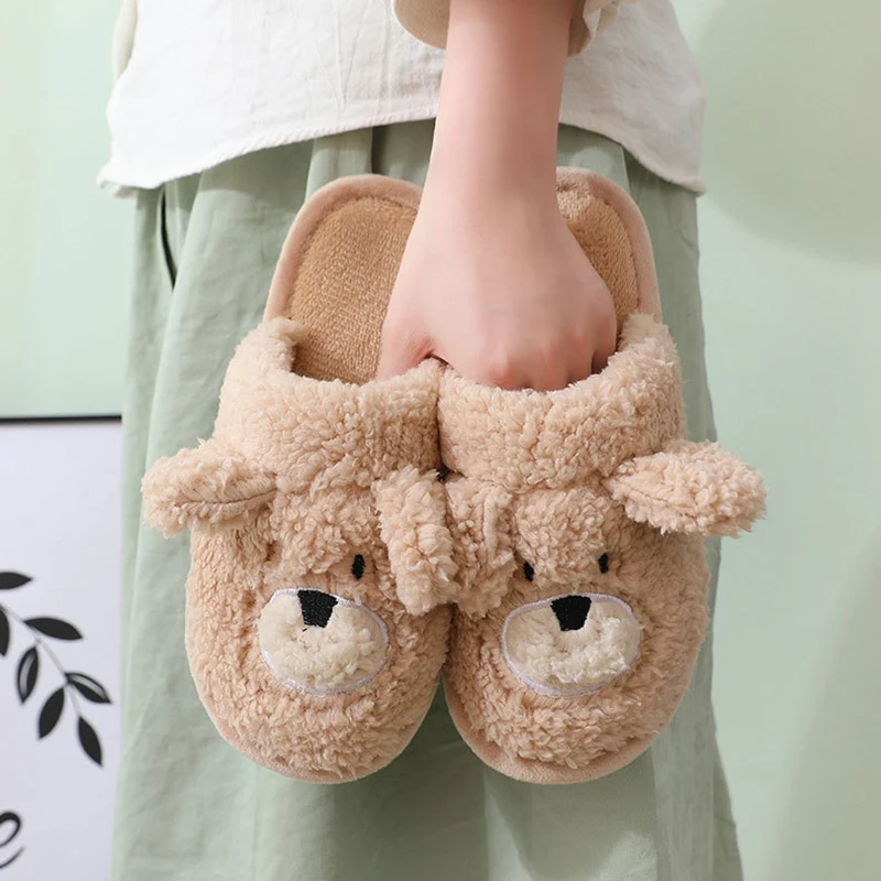 

Домашние тапочки для пары с милым мультяшным щенком, зима 2024, удобные хлопковые домашние шлепанцы с круглым носком, нескользящие теплые короткие плюшевые тапочки