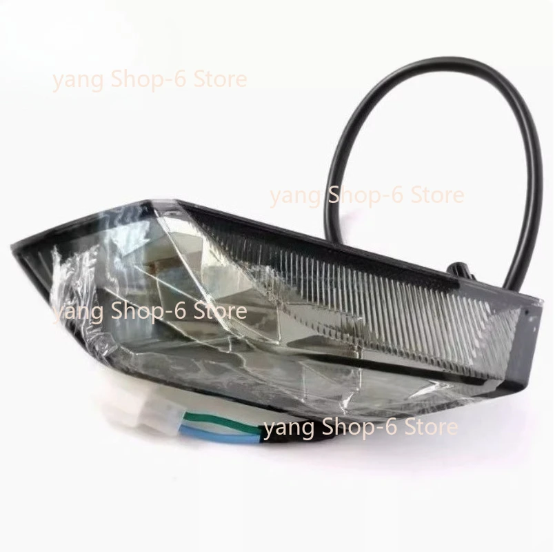 

Motorcycle Parts Front Left Right Turn Signal Light Indicator For CFMOTO 650MT CF650MT CF650-3 CF MOTO MT650 650-3