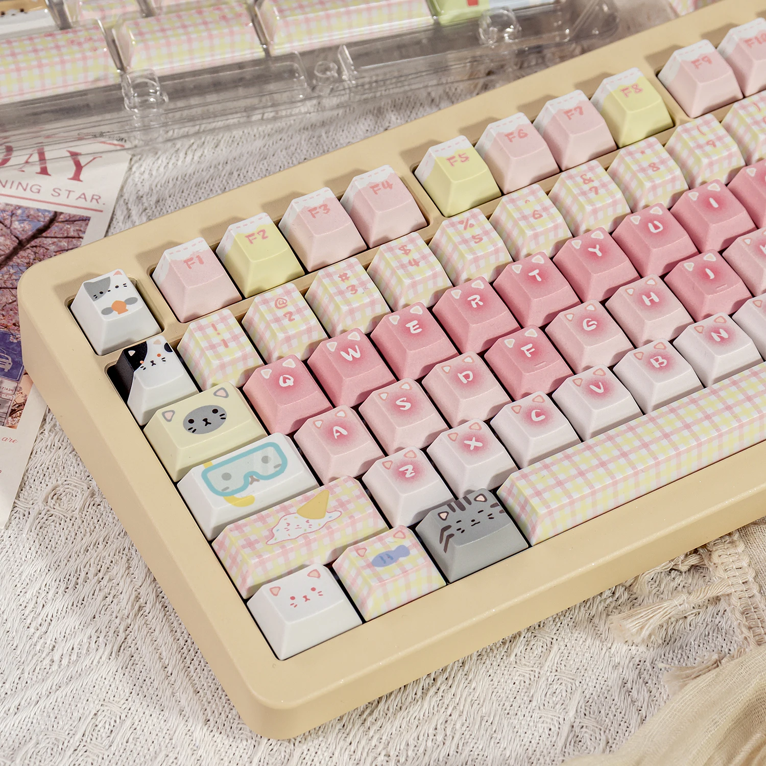 

141 keys Cute Cat Keycaps PBT Keycap DYE-SUB Cherry/COA Profile Keycaps Pink For Mx Cherry Gateron Switch Mechanical Keyboard