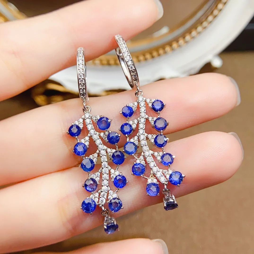 S925 Silver Sapphire Earrings, 3mm Leaf Motif with Moving Design, Nature-Inspired Jewelry for Garden Parties & Outdoor Elegance