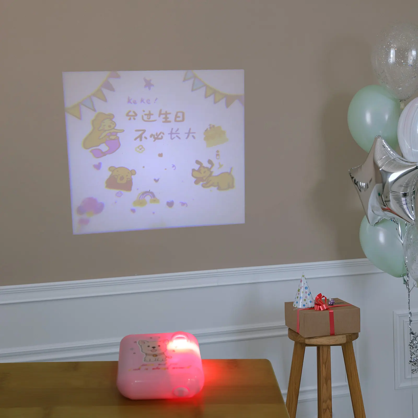 Birthday Party Projector Light Fine Workmanship ABS Projection Lamp Clear Uniform Pattern Large Distance Coverage Photo
