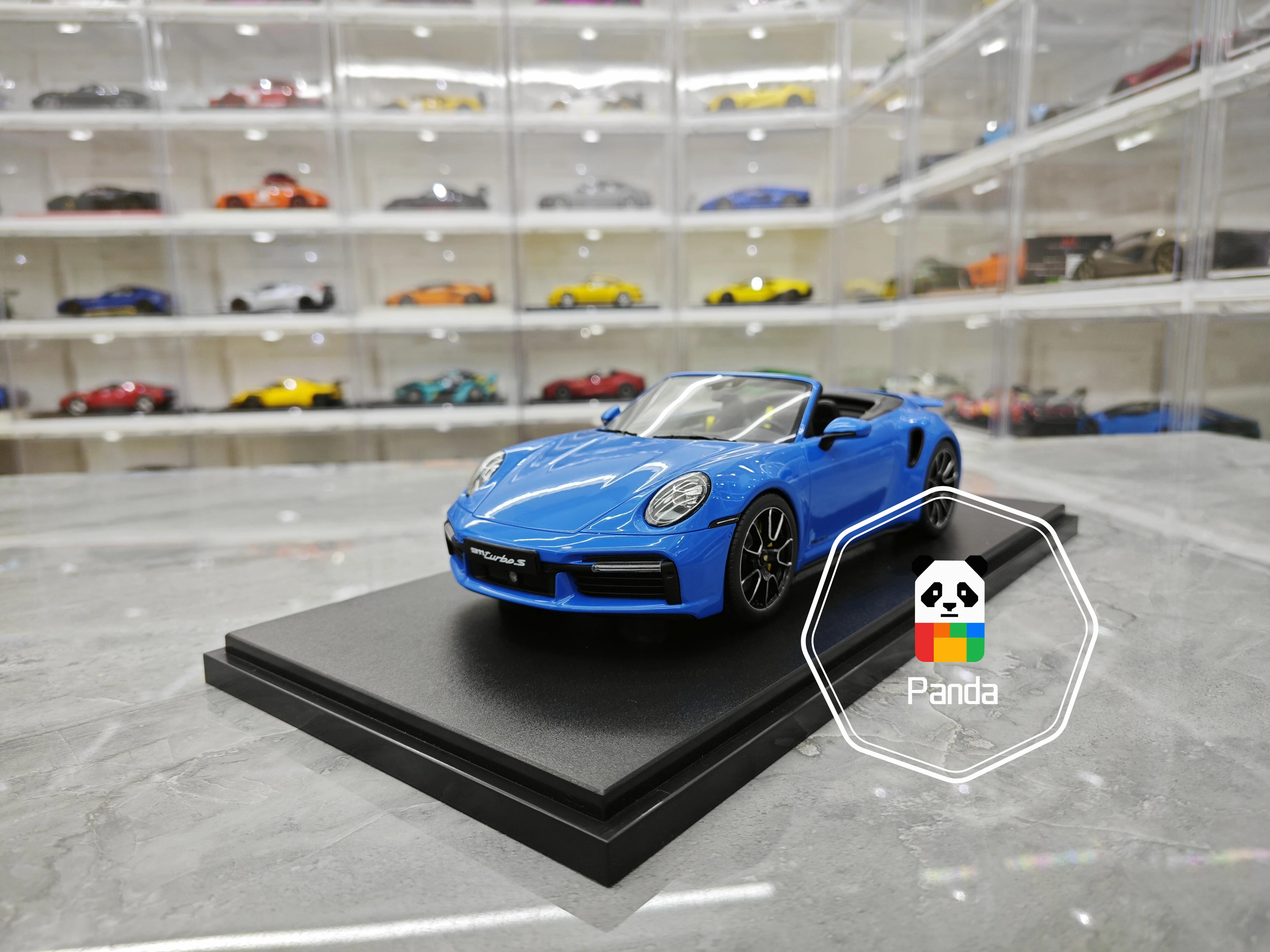 GT Spirit 1/18 911 992 TURBOS Limited Edition Simulation Resin Model Collectible Ornament Classic Static Viewing