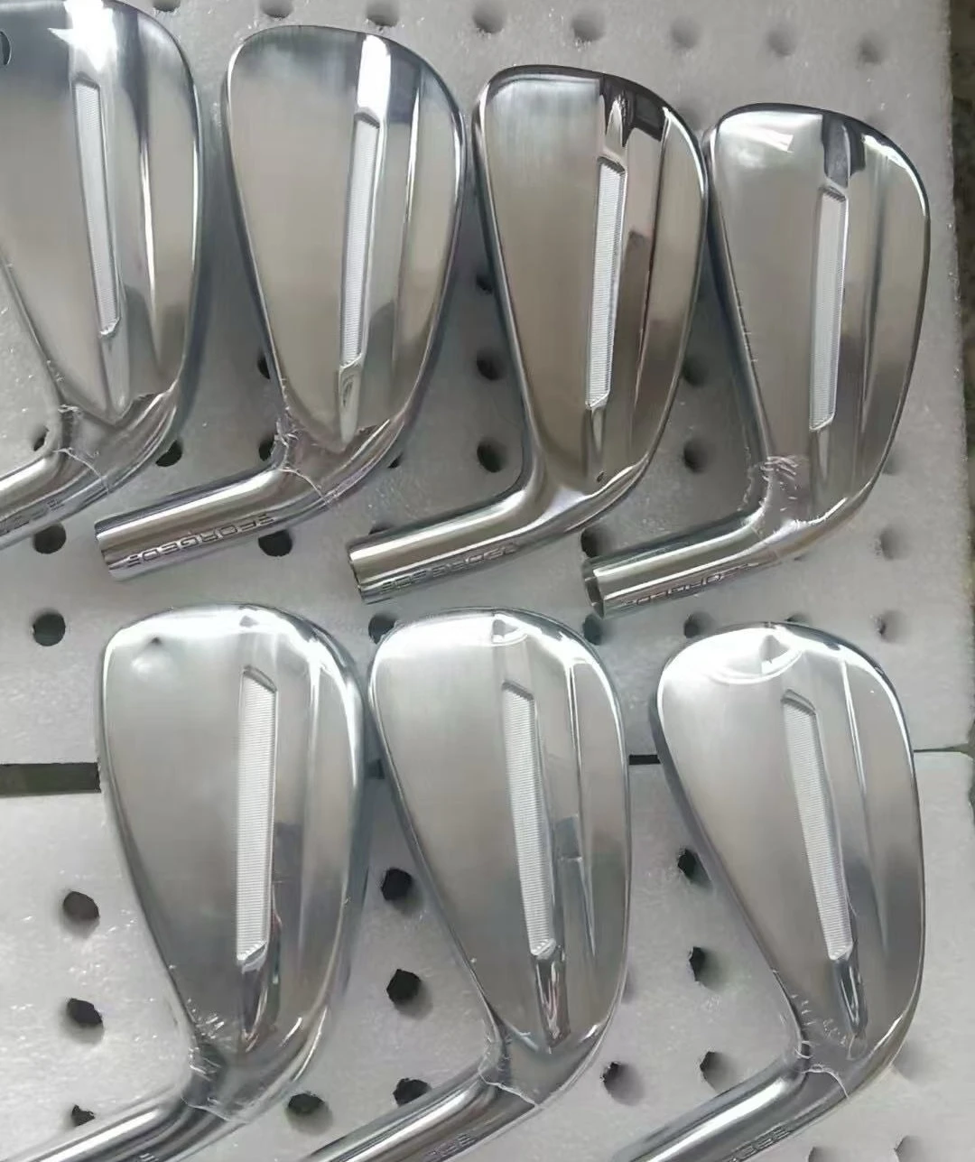 2025 new P790 fifth-generation high-resistance unisex iron golf club set, graphite steel body, rubber grip, casting technology