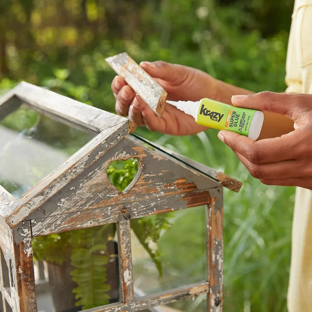 Fast-Dry Wood Superglue, 30g, Strong Adhesive with Precision Tip for Pine, Oak, Maple & More, No Clamp Needed