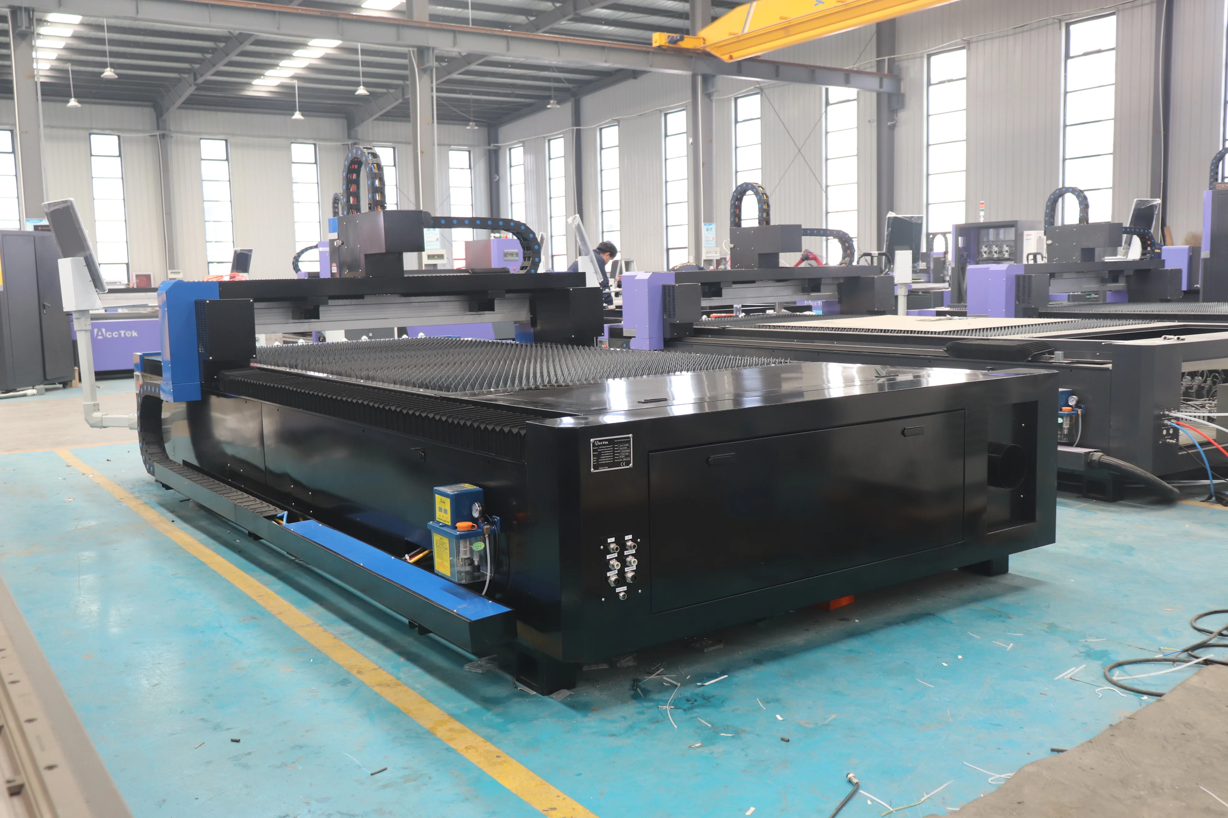 Best Selling Fiber Metal Laser Cutter 1.5Kw Fiber Cnc Fibre Laser Cutting Machine for Sale